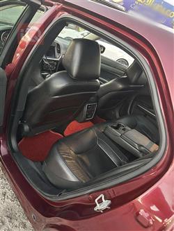 کرایسلەر 300